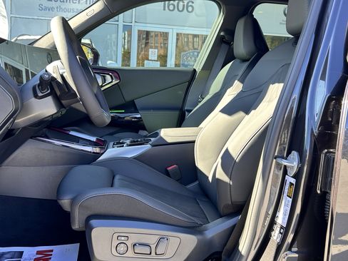 Used 2026 BMW X3 xDrive30 w/ M Sport Package image 12