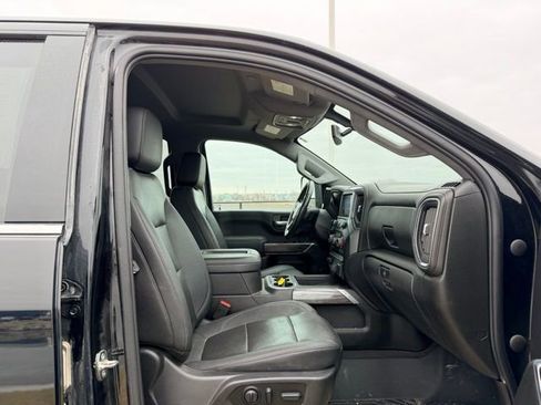 Certified 2022 Chevrolet Silverado 2500 LTZ w/ LTZ Convenience Package image 11