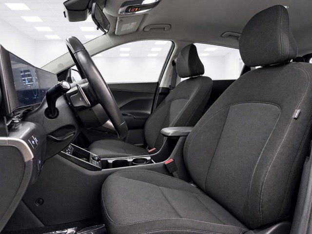 Used 2025 Hyundai Kona SEL FWD image 15