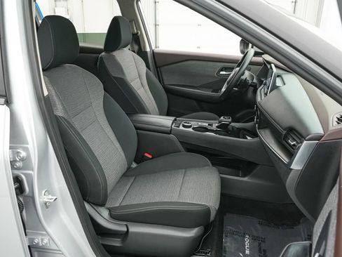 Used 2023 Nissan Rogue SV AWD/4WD image 21
