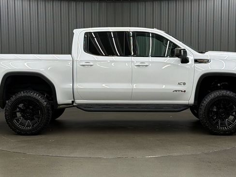 Used 2026 GMC Sierra 1500 AT4 w/ AT4 Premium Package AWD/4WD image 6