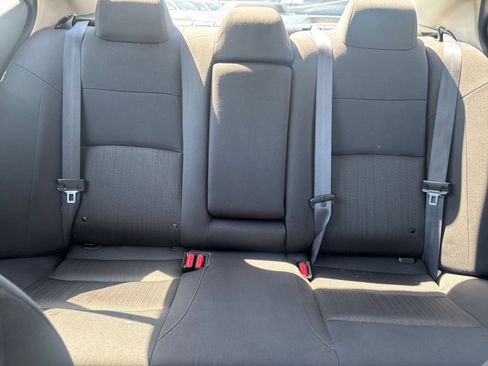 Used 2025 Nissan Altima 2.5 SV FWD image 38