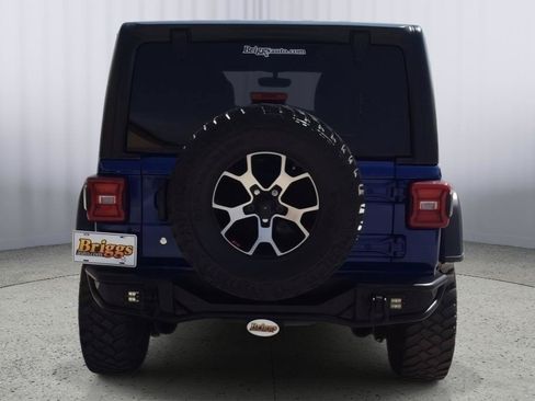 Used 2018 Jeep Wrangler Unlimited Rubicon AWD/4WD image 3