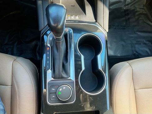 Used 2020 Chevrolet Blazer Premier FWD image 17