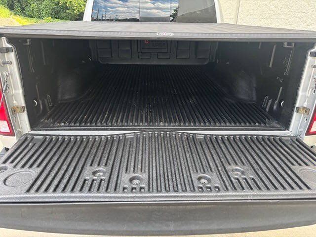 Used 2015 RAM 1500 Big Horn RWD image 18