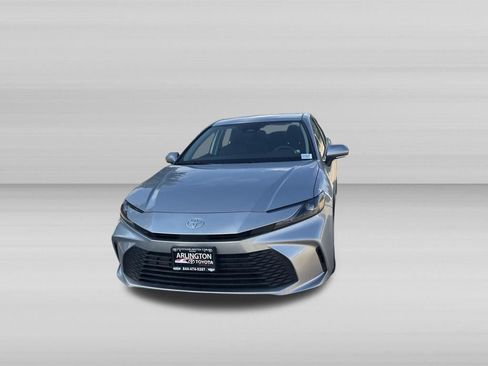Used 2026 Toyota Camry LE FWD image 10