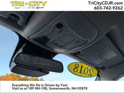 Used 2018 Jeep Renegade Altitude w/ UConnect 8.4 Nav Group image 28