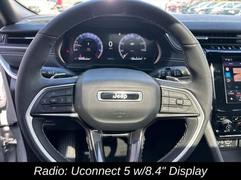 Certified 2023 Jeep Grand Cherokee Altitude AWD/4WD image 19