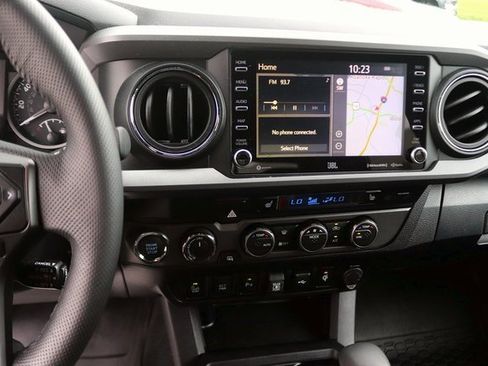 Used 2023 Toyota Tacoma TRD Off-Road image 20