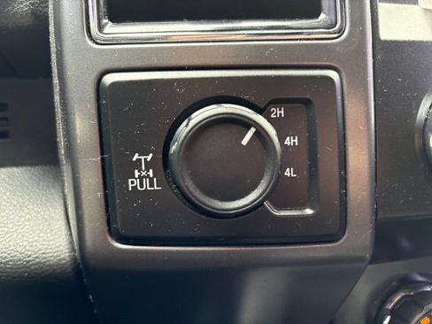 Used 2020 Ford F150 XLT w/ Equipment Group 302A Luxury AWD/4WD image 28