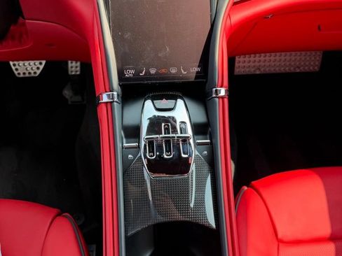 Used 2024 Ferrari Roma RWD image 22
