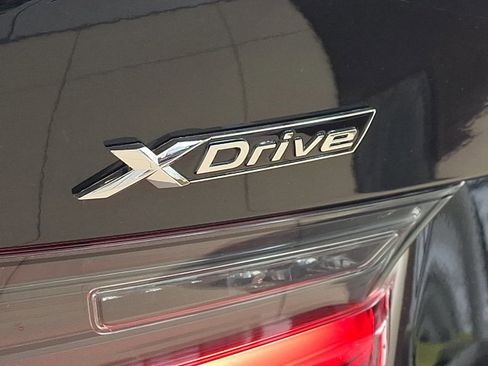 Certified 2026 BMW 330i xDrive Sedan w/ M Sport Package AWD/4WD image 36