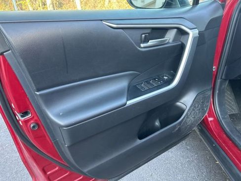 Used 2023 Toyota RAV4 XLE image 12