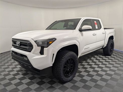 New 2026 Toyota Tacoma SR5 image 2