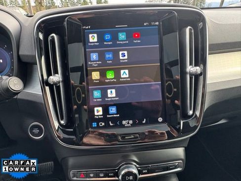 Used 2024 Volvo XC40 B5 Core image 21