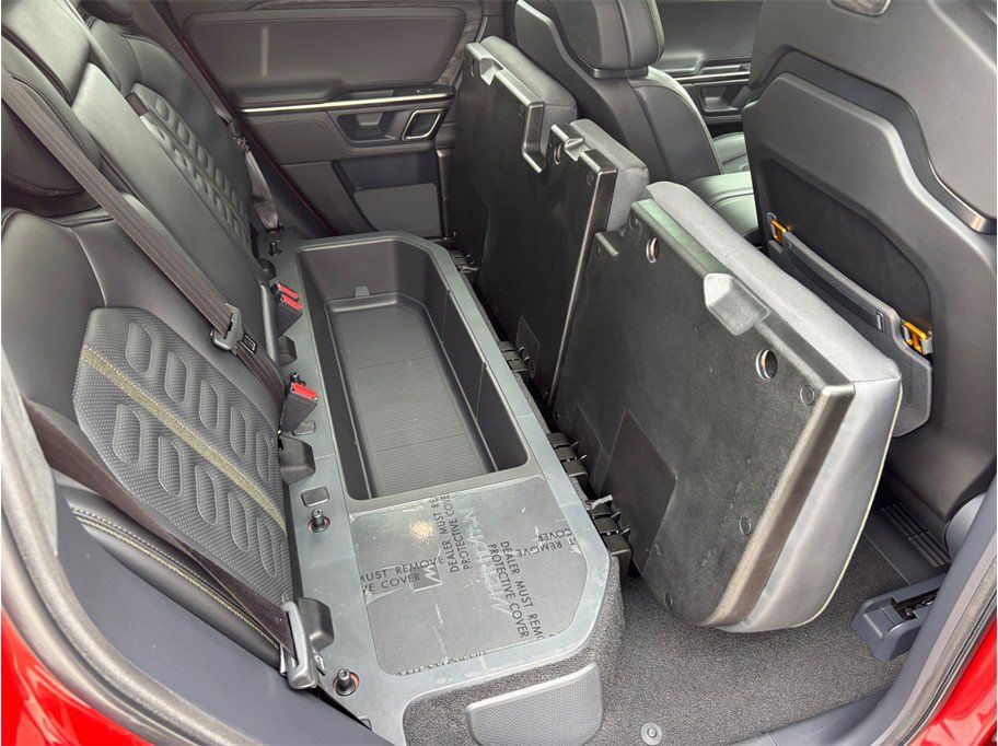 Used 2022 Rivian R1T Adventure AWD/4WD image 36