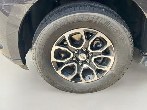 Used 2024 Ford Expedition XLT RWD image 33