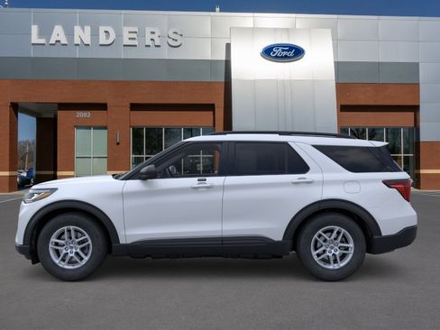 New 2026 Ford Explorer Active w/ Active Comfort Package RWD image 3