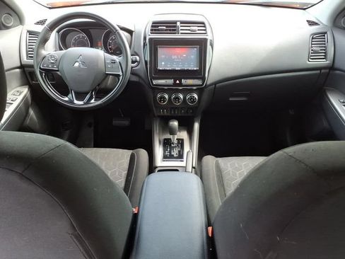 Used 2020 Mitsubishi Outlander Sport SE FWD image 27