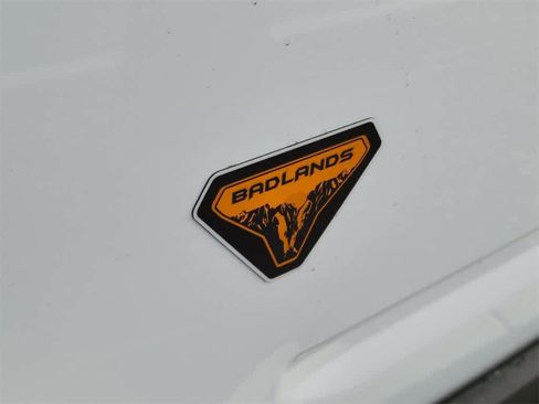 Used 2025 Ford Bronco Sport Badlands image 3