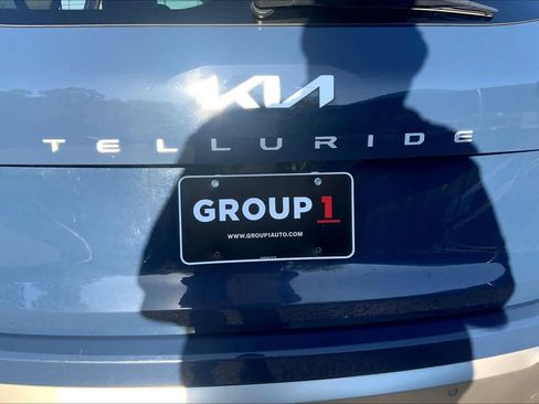 Used 2025 Kia Telluride S image 10