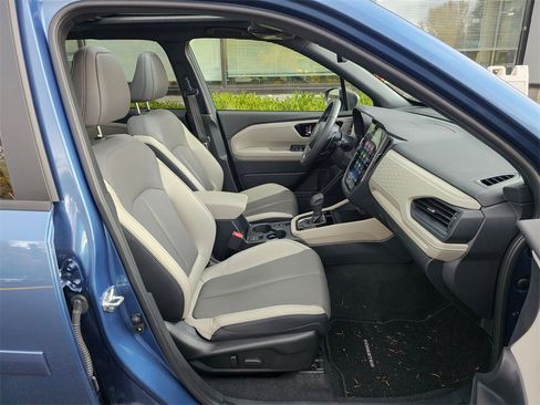 Used 2025 Subaru Forester Limited image 11