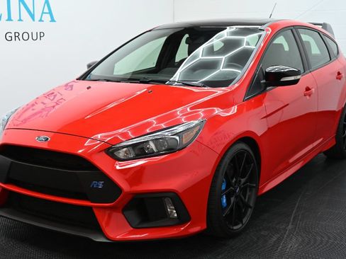 Used 2018 Ford Focus RS AWD/4WD image 6