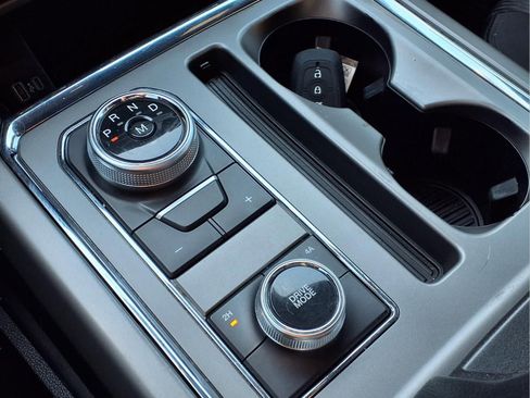 Used 2020 Ford Expedition XLT image 10