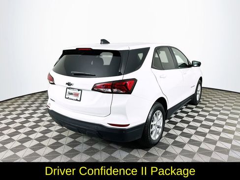 Used 2024 Chevrolet Equinox LS w/ LS Convenience Package FWD image 10
