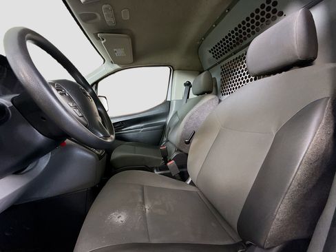 Used 2020 Nissan NV200 S image 20