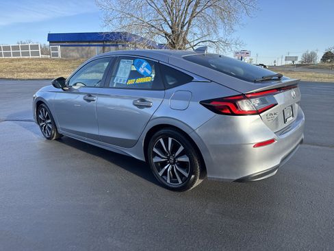 Used 2024 Honda Civic EX-L image 3