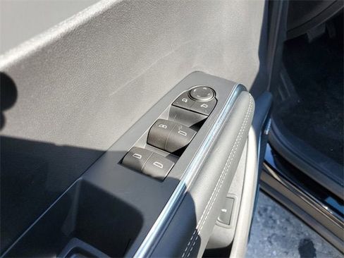 New 2026 GMC Acadia Elevation image 18