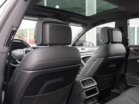 Used 2025 Audi RS 7 Performance image 24