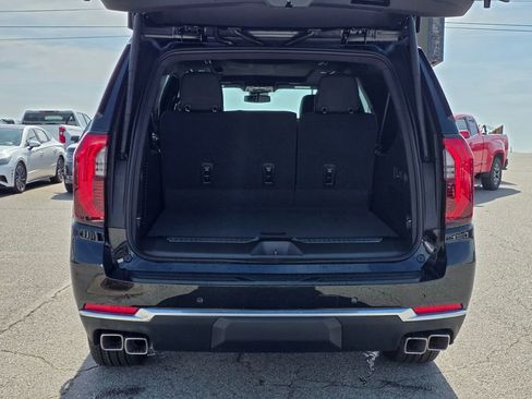 New 2026 GMC Yukon XL Denali w/ Sun & Power Step Package AWD/4WD image 5