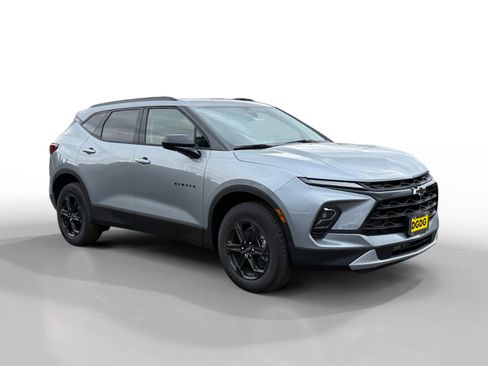 New 2025 Chevrolet Blazer LT image 7