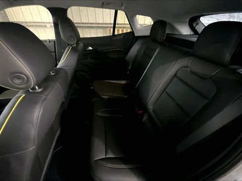 New 2026 Chevrolet Trax ACTIV w/ Sunroof Package image 17