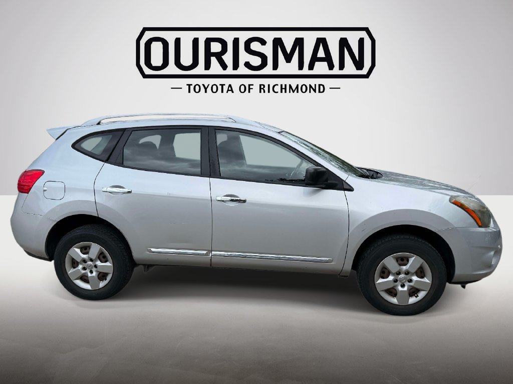 Used 2015 Nissan Rogue S w/ Convenience Package FWD image 4