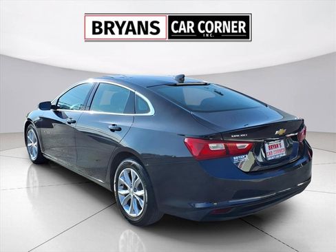 Used 2023 Chevrolet Malibu LT image 3