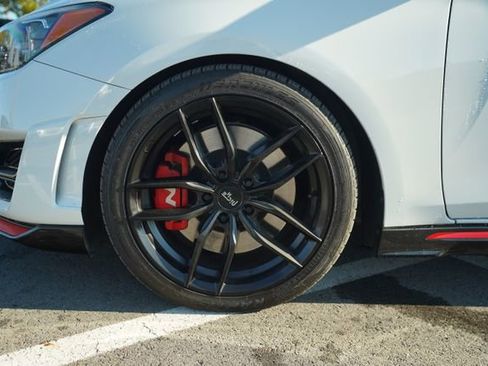 Used 2020 Hyundai Veloster N w/ Performance Package image 11