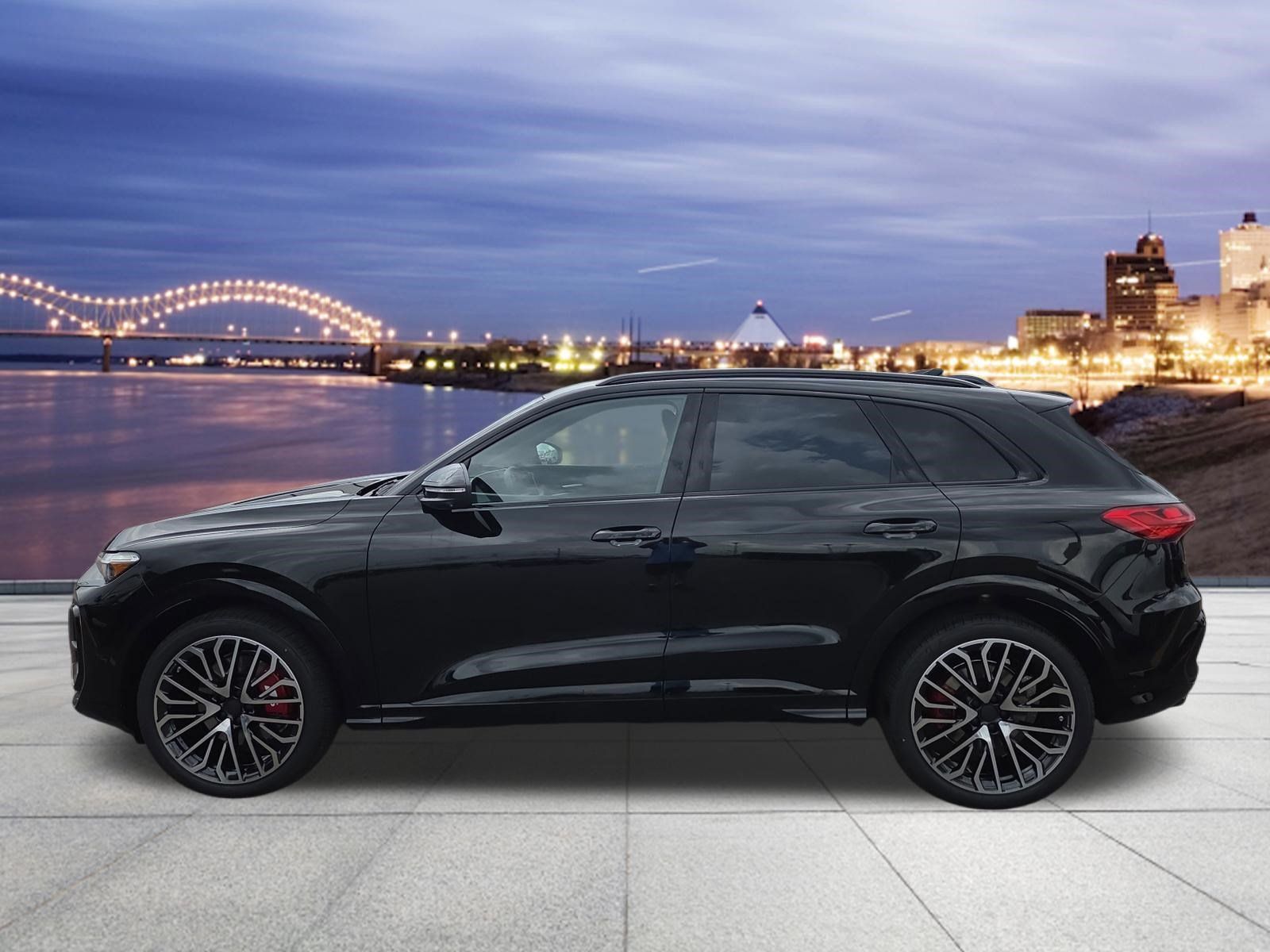 New 2026 Audi SQ5 Prestige AWD/4WD image 2