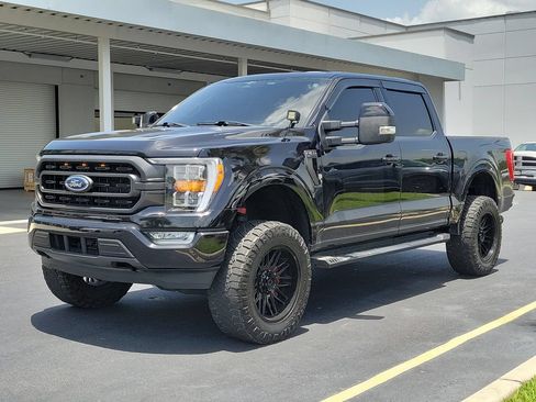 Used 2023 Ford F150 XLT w/ Equipment Group 302A High RWD image 3