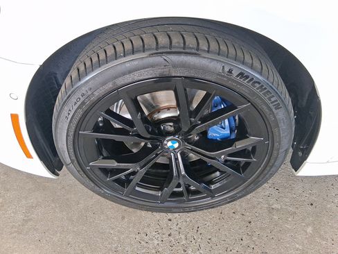 Used 2021 BMW 530e w/ M Sport Package image 9