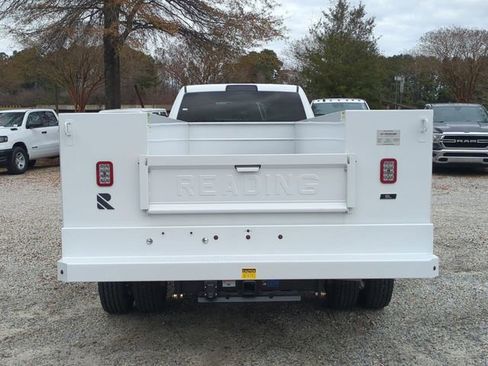 New 2026 RAM 5500 Tradesman w/ Chrome Appearance Group image 4