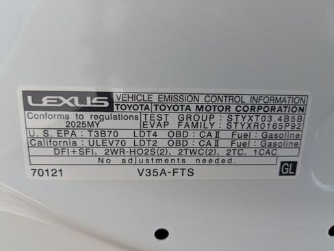 Used 2025 Lexus GX 550 w/ Cold Area Package AWD/4WD image 19