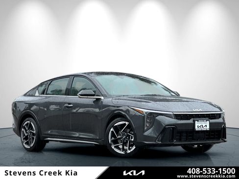 New 2026 Kia K4 GT-Line image 1