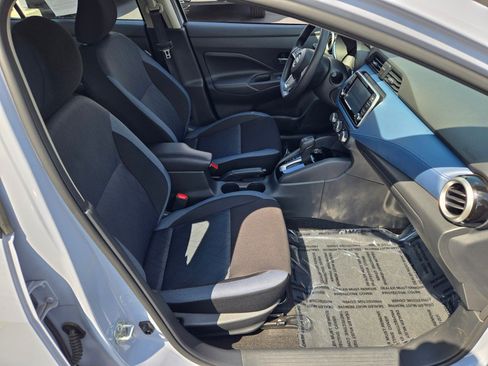 Used 2025 Nissan Versa SV w/ Trunk Package FWD image 6