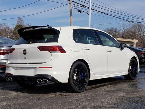 New 2026 Volkswagen Golf image 3