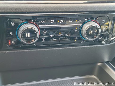 New 2026 Chevrolet Silverado 2500 ZR2 image 16