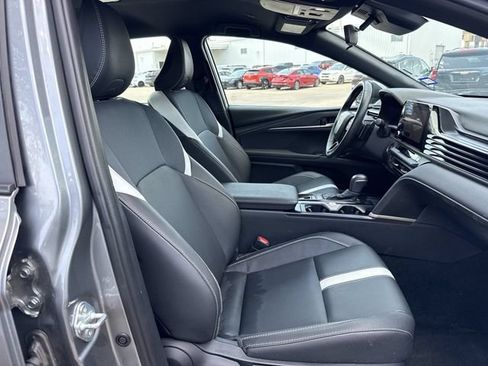 Used 2026 Toyota Camry SE FWD image 30