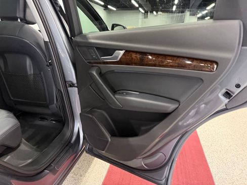 Used 2018 Audi Q5 2.0T Premium Plus w/ Premium Plus Package AWD/4WD image 26